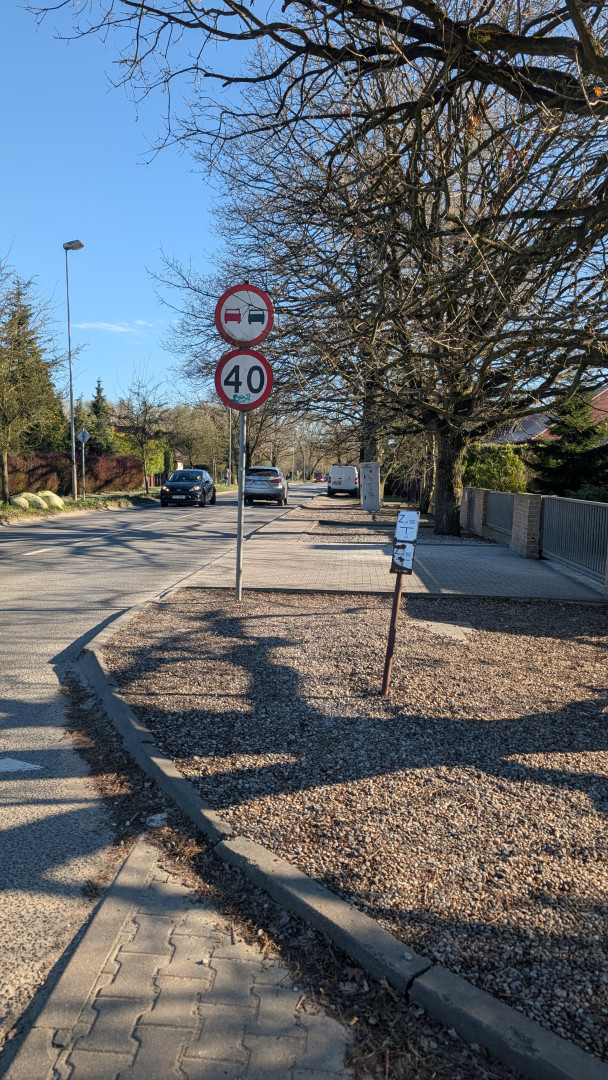 Początek brakującego chodnika