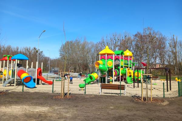 Plac zabaw Kolorowa Kraina